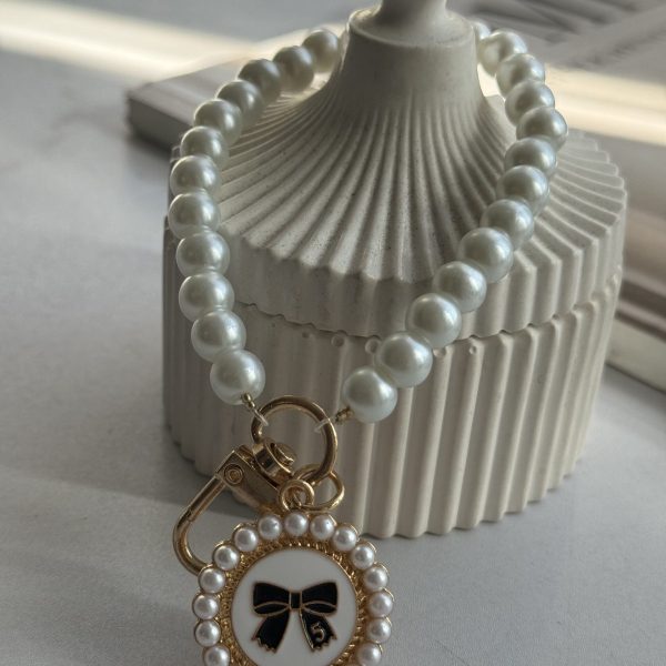 آویز و بند مرواریدی شنل