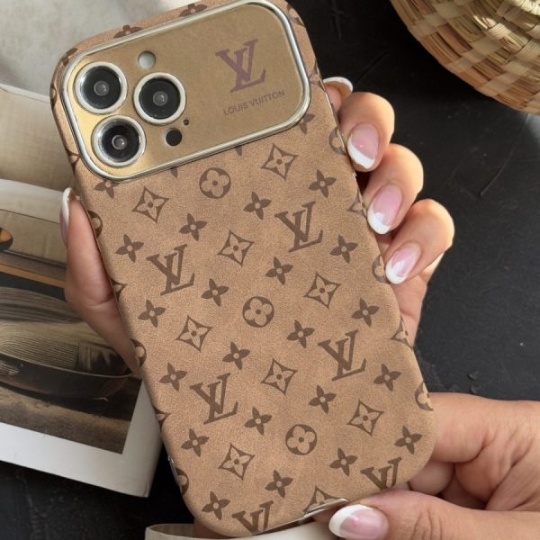 قاب موبایل آیفون لویی ویتون مخملی فونتی قهوه ای