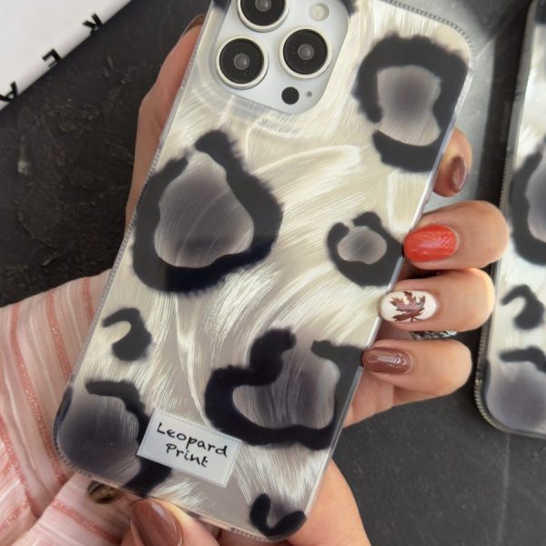 قاب موبایل آیفون پلنگی لیپارد