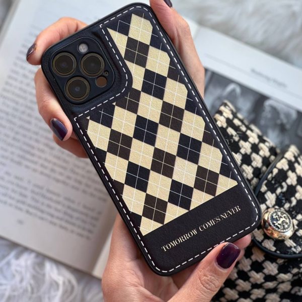 قاب موبایل آیفون دیپلمات چهارخونه محافظ لنزدار