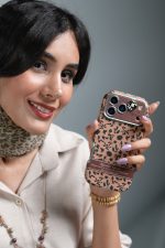قاب موبایل آیفون گل و برگ پاییزی - تصویر 2