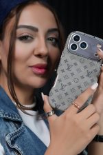 قاب موبایل آیفون آلفا گری لویی ویتون - تصویر 3