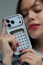 قاب موبایل آیفون قلب آیینه ای دریا جاکارتی + بندست - تصویر 5