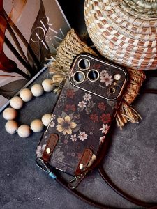 قاب موبایل آیفون فلاور آیلیش قهوه ای به همراه بندست - تصویر 5